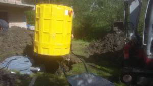 Vsestranska čistilna naprava